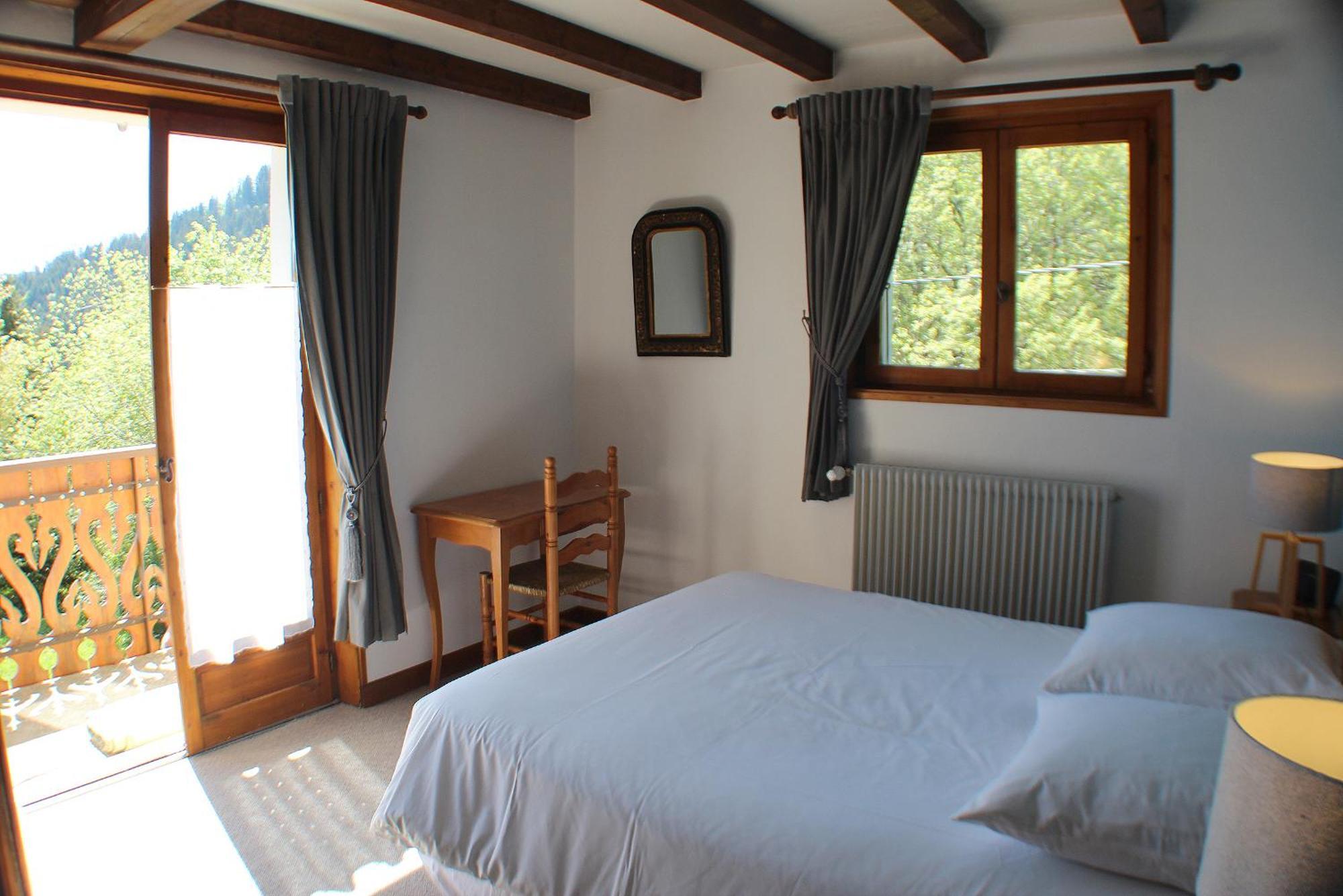 Le Taconet Otel Le Praz de Lys Oda fotoğraf